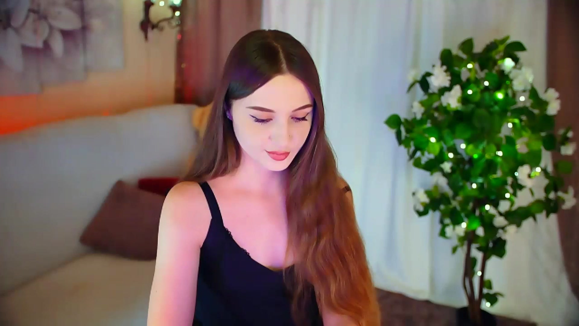 Gallery image thumbnail from Innocent_Soul's myfreecams stream on, 02/14/2024, 16:15 image 7 of 20