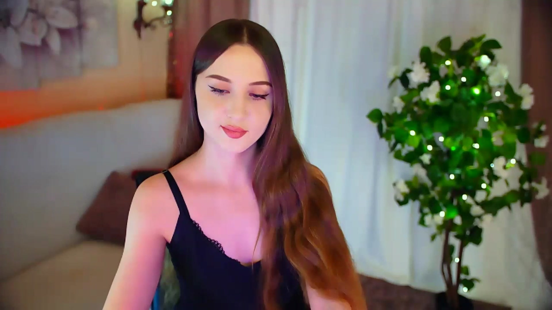 Gallery image thumbnail from Innocent_Soul's myfreecams stream on, 02/14/2024, 17:45 image 9 of 20