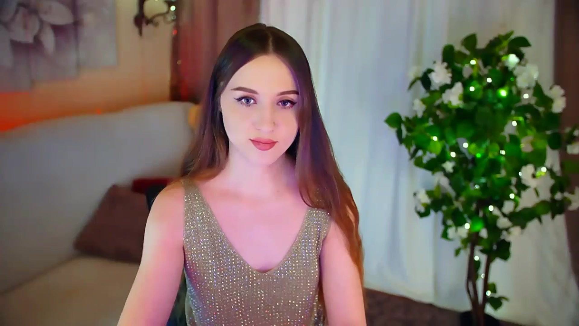 Gallery image thumbnail from Innocent_Soul's myfreecams stream on, 02/19/2024, 16:22 image 4 of 20