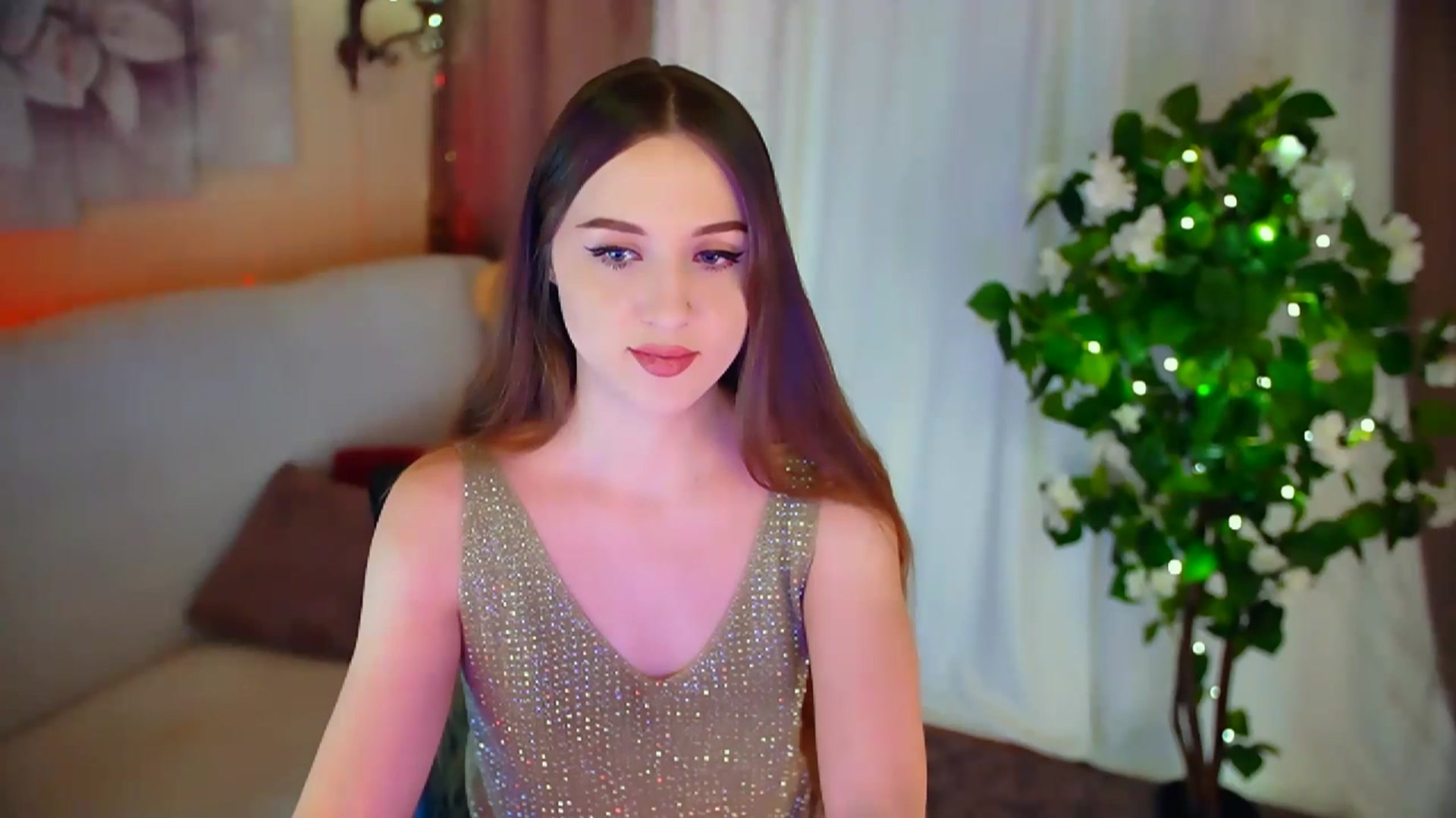 Gallery image thumbnail from Innocent_Soul's myfreecams stream on, 02/19/2024, 16:22 image 2 of 20