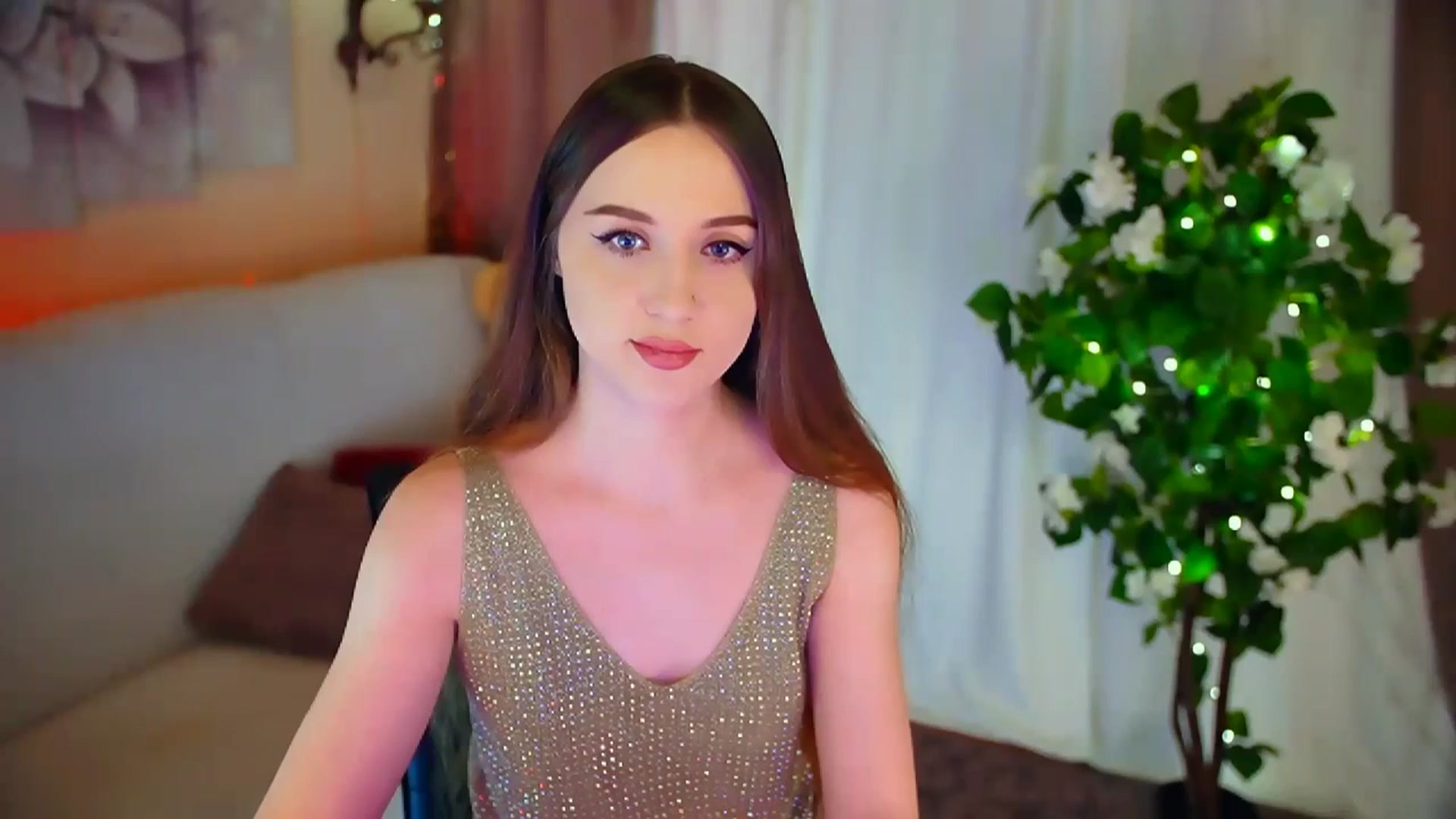 Gallery image thumbnail from Innocent_Soul's myfreecams stream on, 02/19/2024, 16:22 image 1 of 20