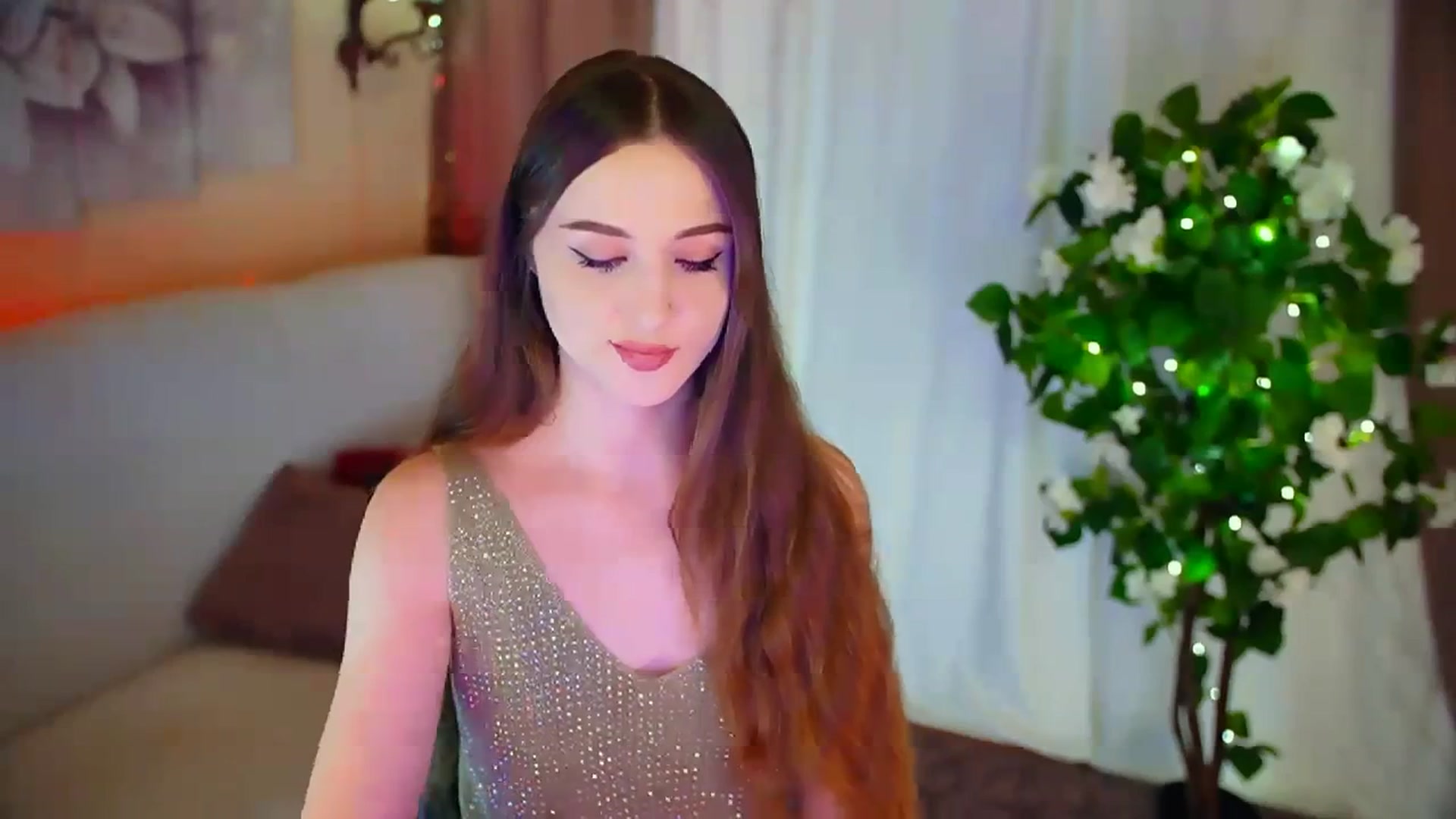 Gallery image thumbnail from Innocent_Soul's myfreecams stream on, 02/19/2024, 16:22 image 11 of 20