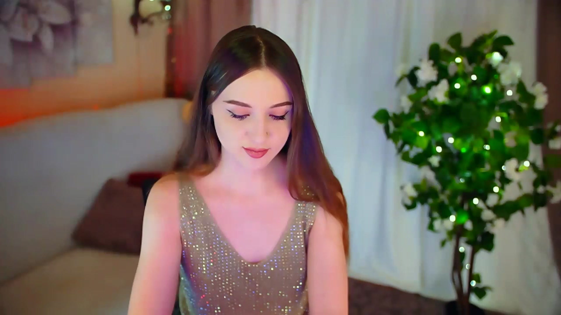 Gallery image thumbnail from Innocent_Soul's myfreecams stream on, 02/19/2024, 16:22 image 3 of 20