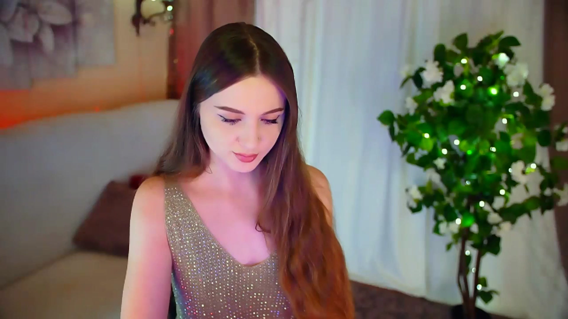Gallery image thumbnail from Innocent_Soul's myfreecams stream on, 02/19/2024, 16:22 image 16 of 20