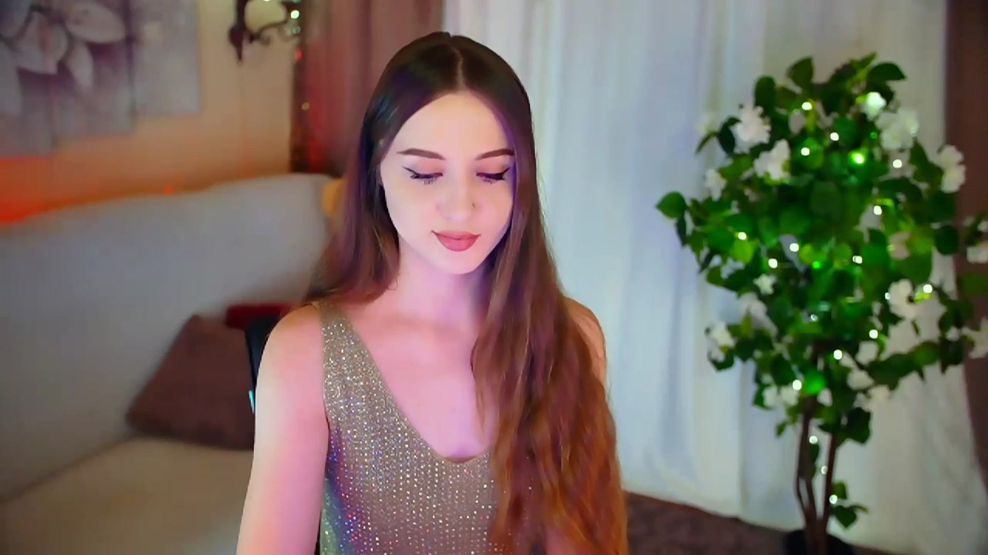Gallery image thumbnail from Innocent_Soul's myfreecams stream on, 02/19/2024, 16:22 image 13 of 20