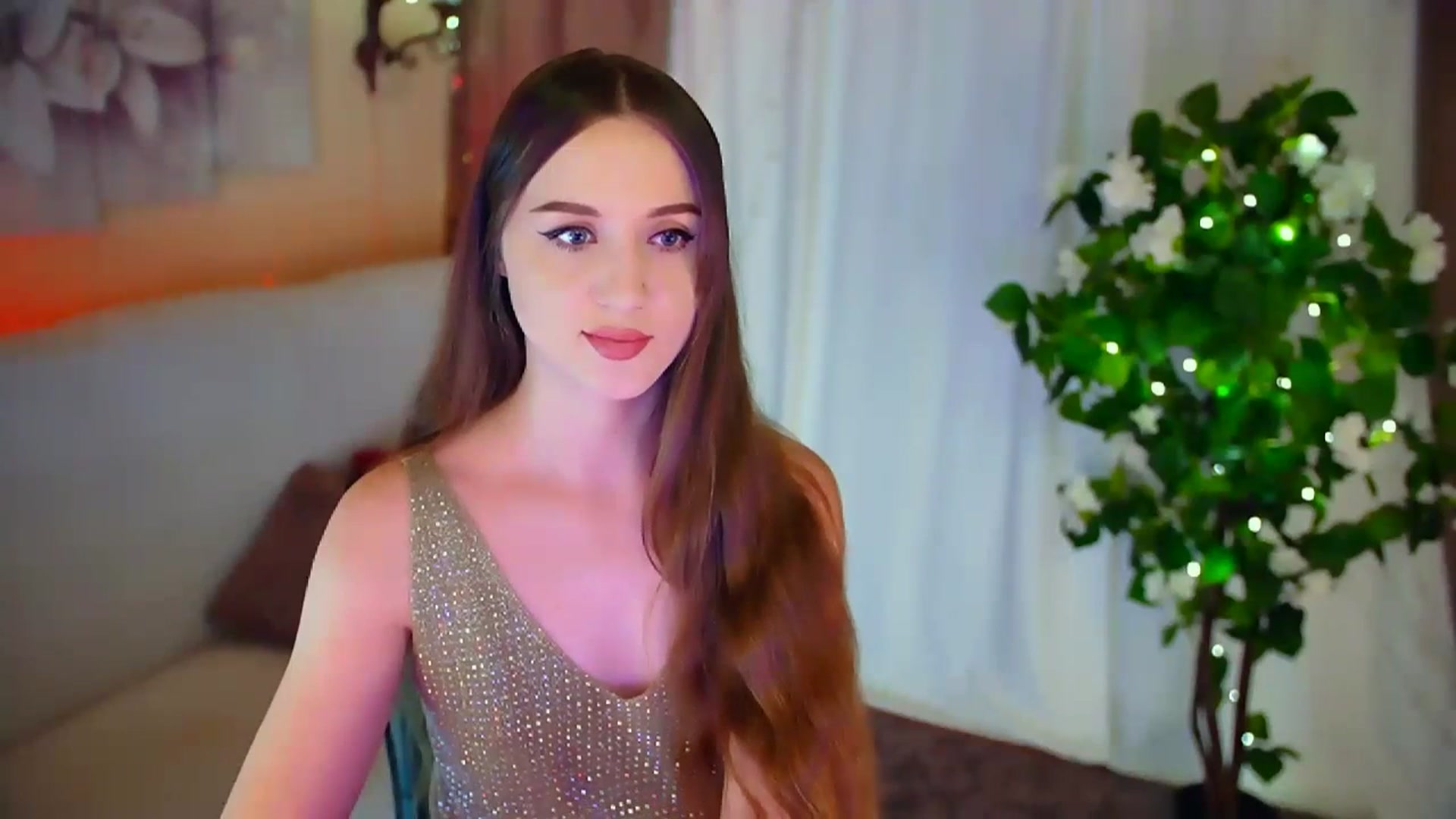 Gallery image thumbnail from Innocent_Soul's myfreecams stream on, 02/19/2024, 17:10 image 6 of 20