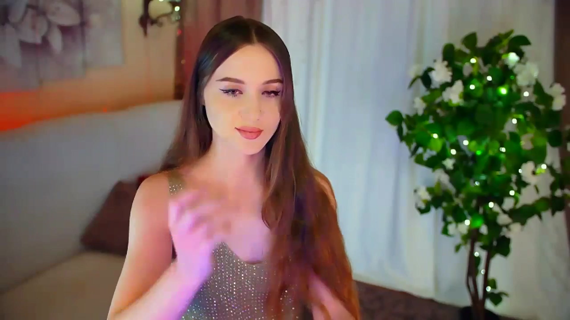 Gallery image thumbnail from Innocent_Soul's myfreecams stream on, 02/19/2024, 17:10 image 12 of 20