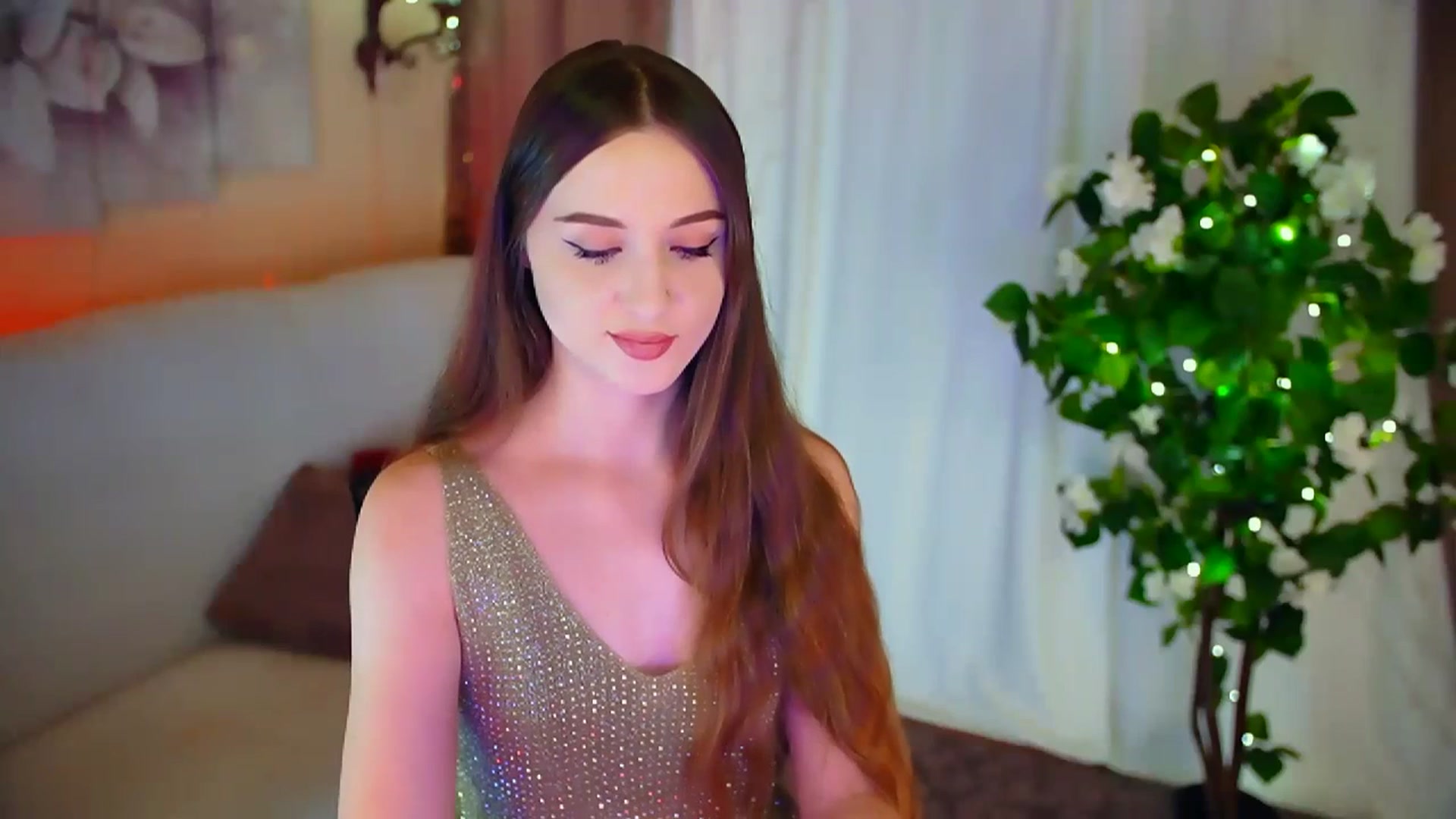 Gallery image thumbnail from Innocent_Soul's myfreecams stream on, 02/19/2024, 17:10 image 17 of 20