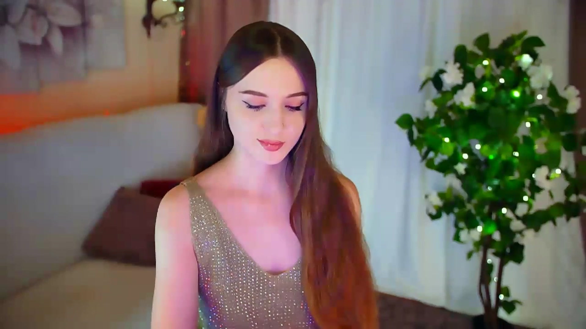 Gallery image thumbnail from Innocent_Soul's myfreecams stream on, 02/19/2024, 20:07 image 2 of 20