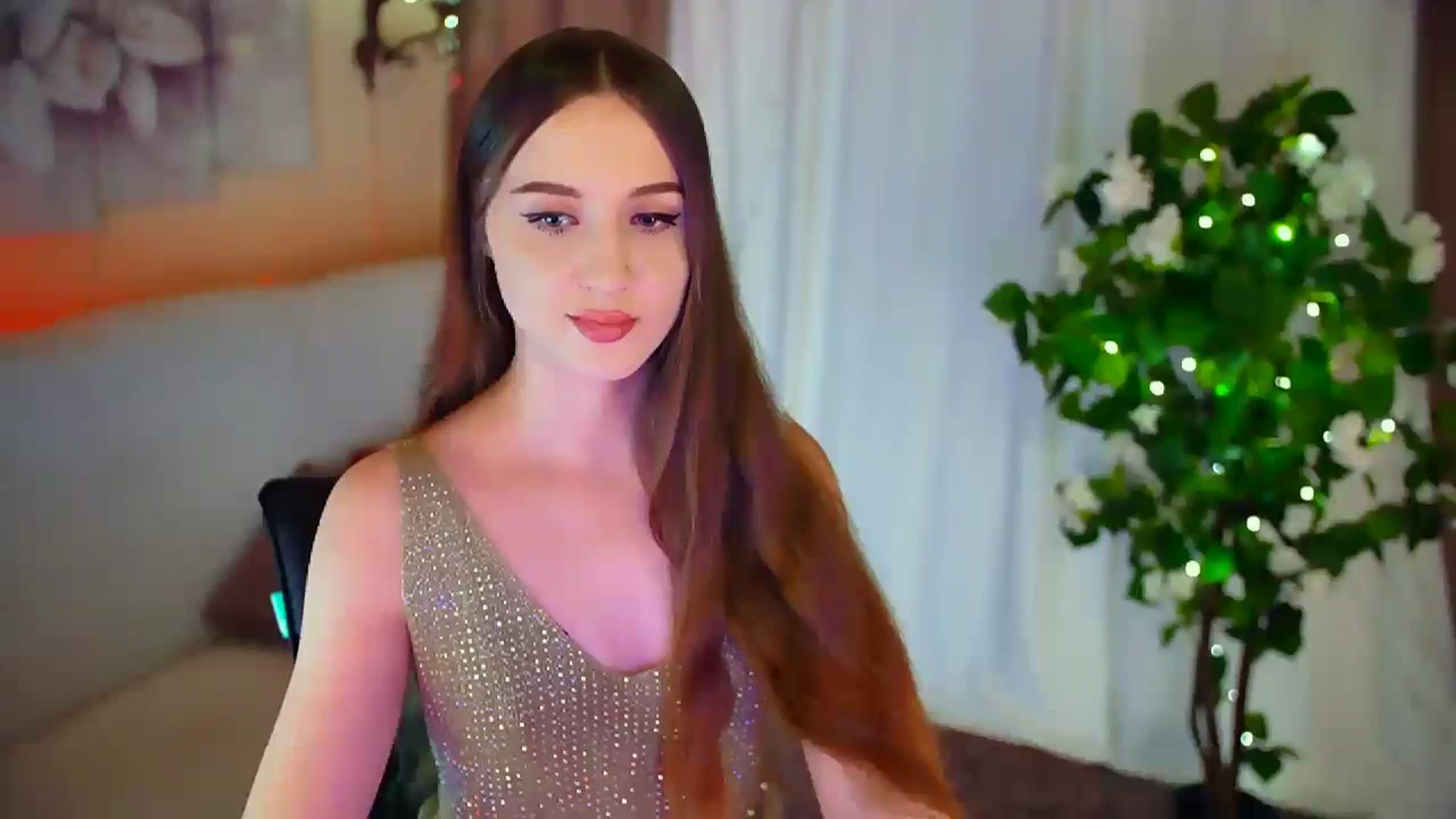 Gallery image thumbnail from Innocent_Soul's myfreecams stream on, 02/19/2024, 20:07 image 17 of 20
