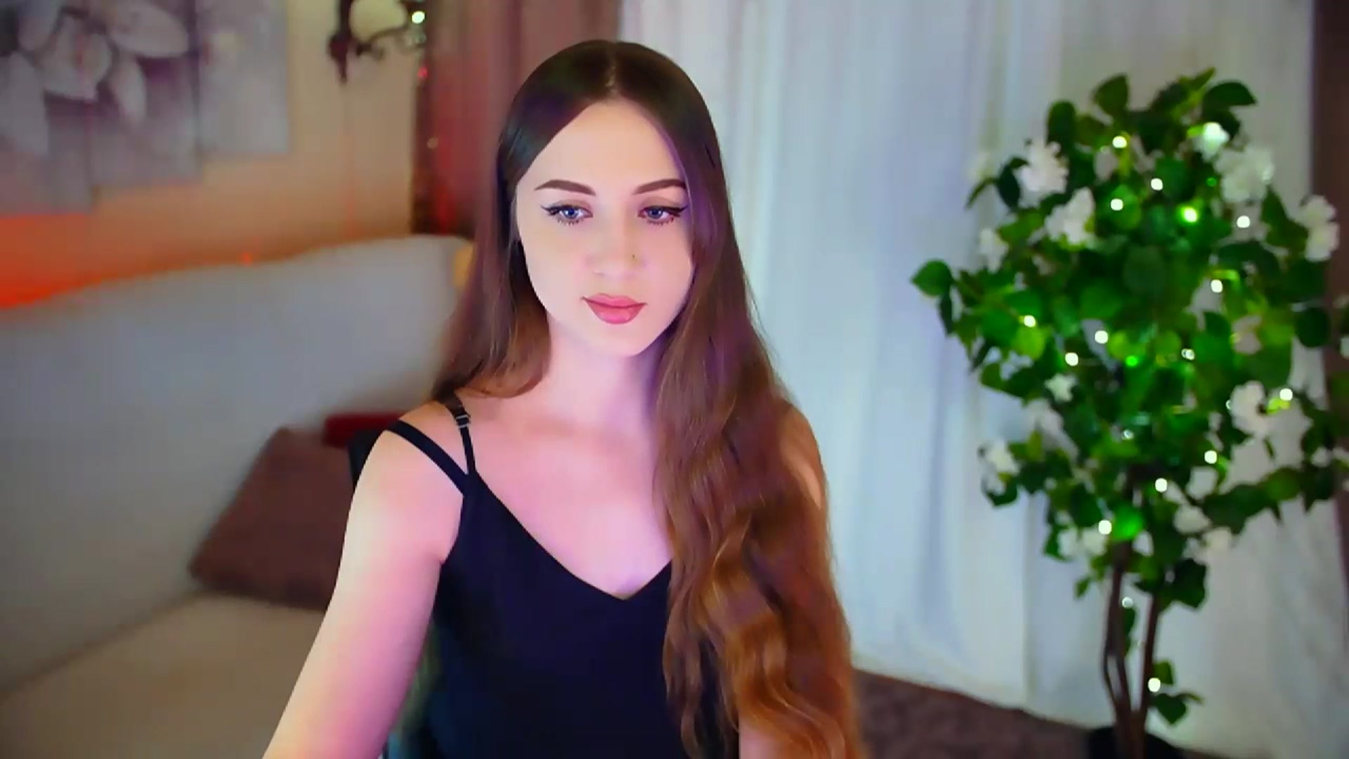 Gallery image thumbnail from Innocent_Soul's myfreecams stream on, 02/20/2024, 14:29 image 16 of 20
