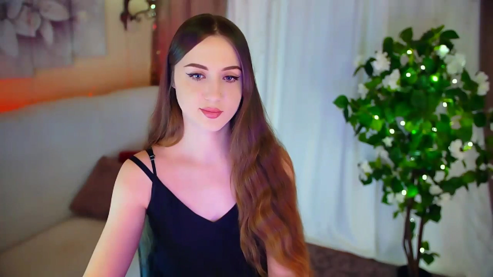 Gallery image thumbnail from Innocent_Soul's myfreecams stream on, 02/20/2024, 14:29 image 8 of 20