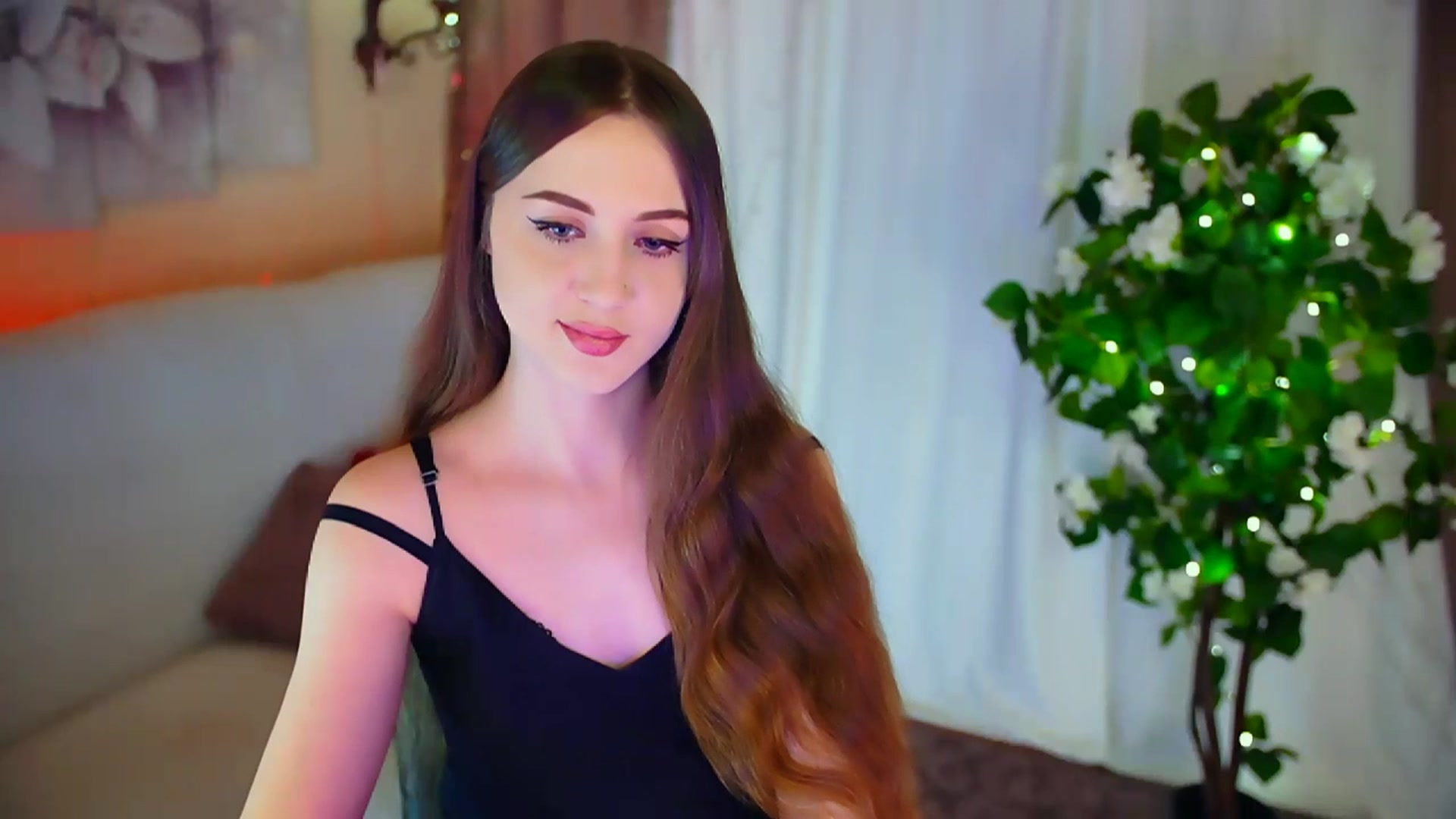 Gallery image thumbnail from Innocent_Soul's myfreecams stream on, 02/20/2024, 15:10 image 9 of 20