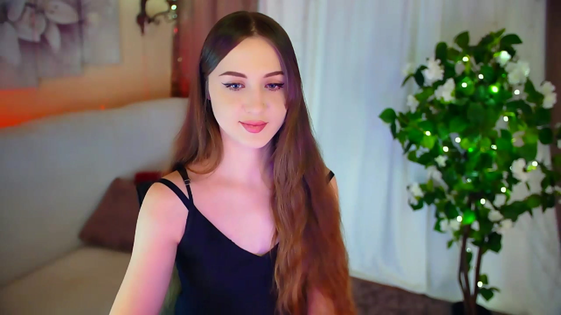Gallery image thumbnail from Innocent_Soul's myfreecams stream on, 02/20/2024, 15:10 image 5 of 20