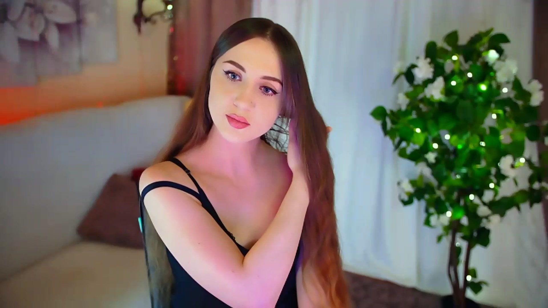 Gallery image thumbnail from Innocent_Soul's myfreecams stream on, 02/20/2024, 15:10 image 18 of 20