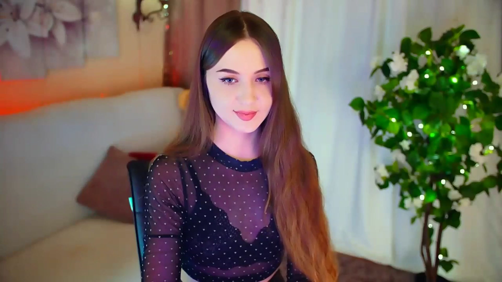 Gallery image thumbnail from Innocent_Soul's myfreecams stream on, 02/26/2024, 17:12 image 3 of 20