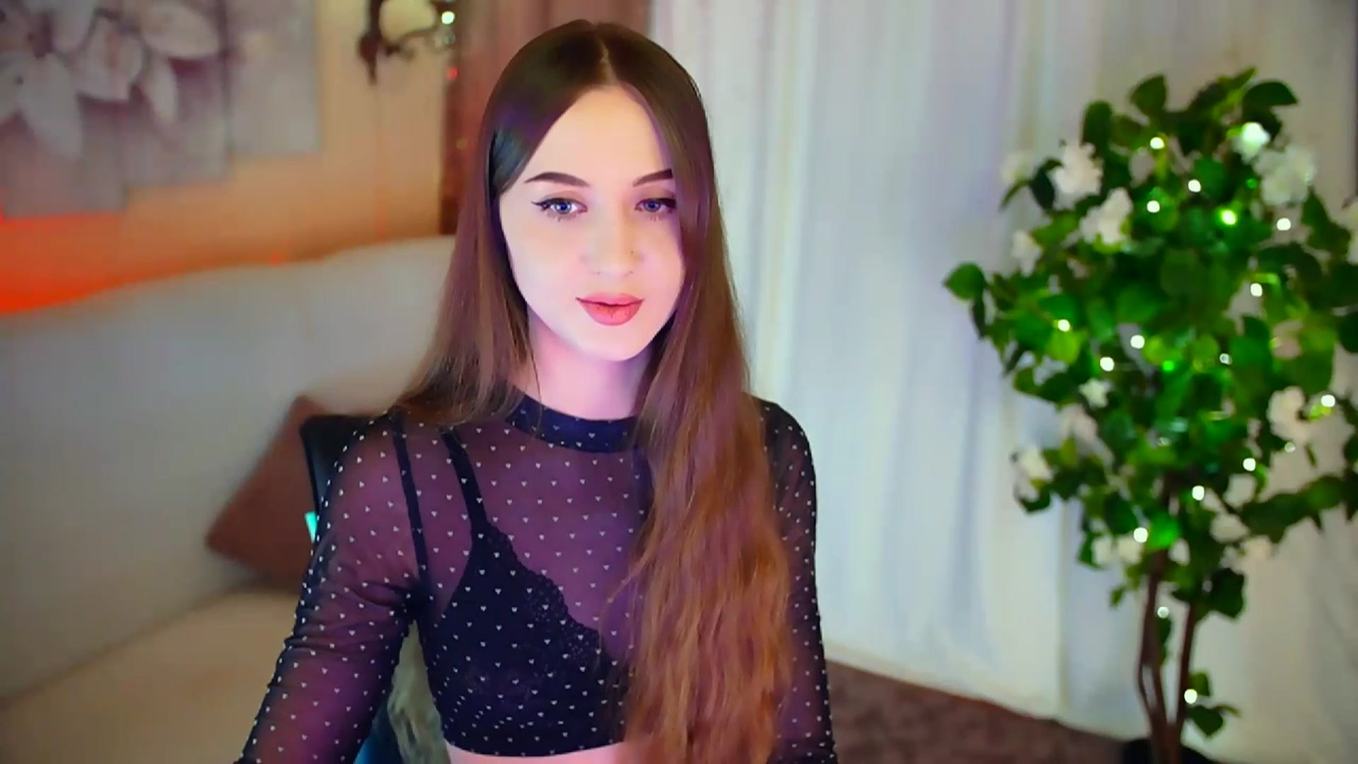 Gallery image thumbnail from Innocent_Soul's myfreecams stream on, 02/26/2024, 17:12 image 18 of 20