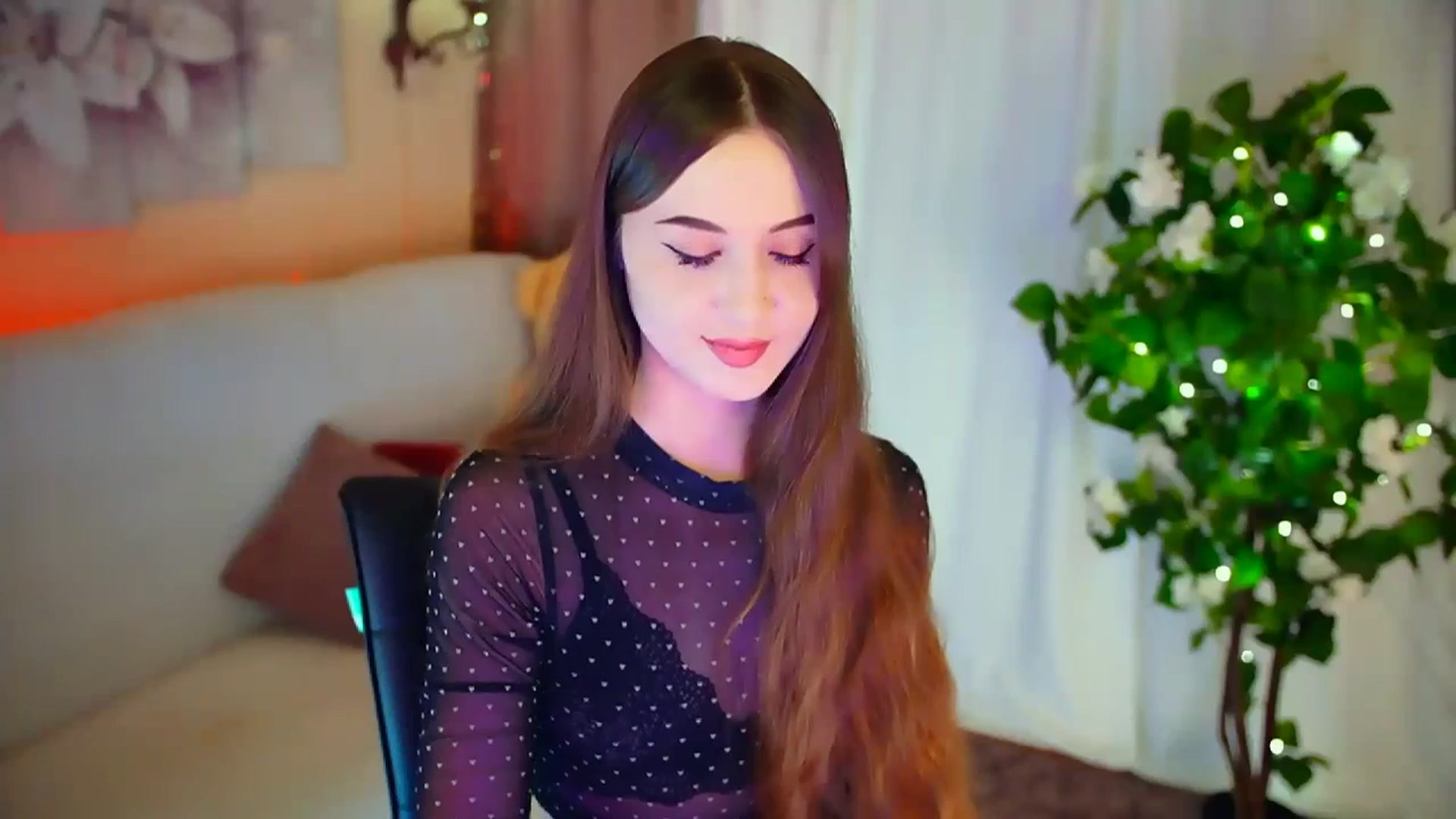 Gallery image thumbnail from Innocent_Soul's myfreecams stream on, 02/26/2024, 17:12 image 2 of 20