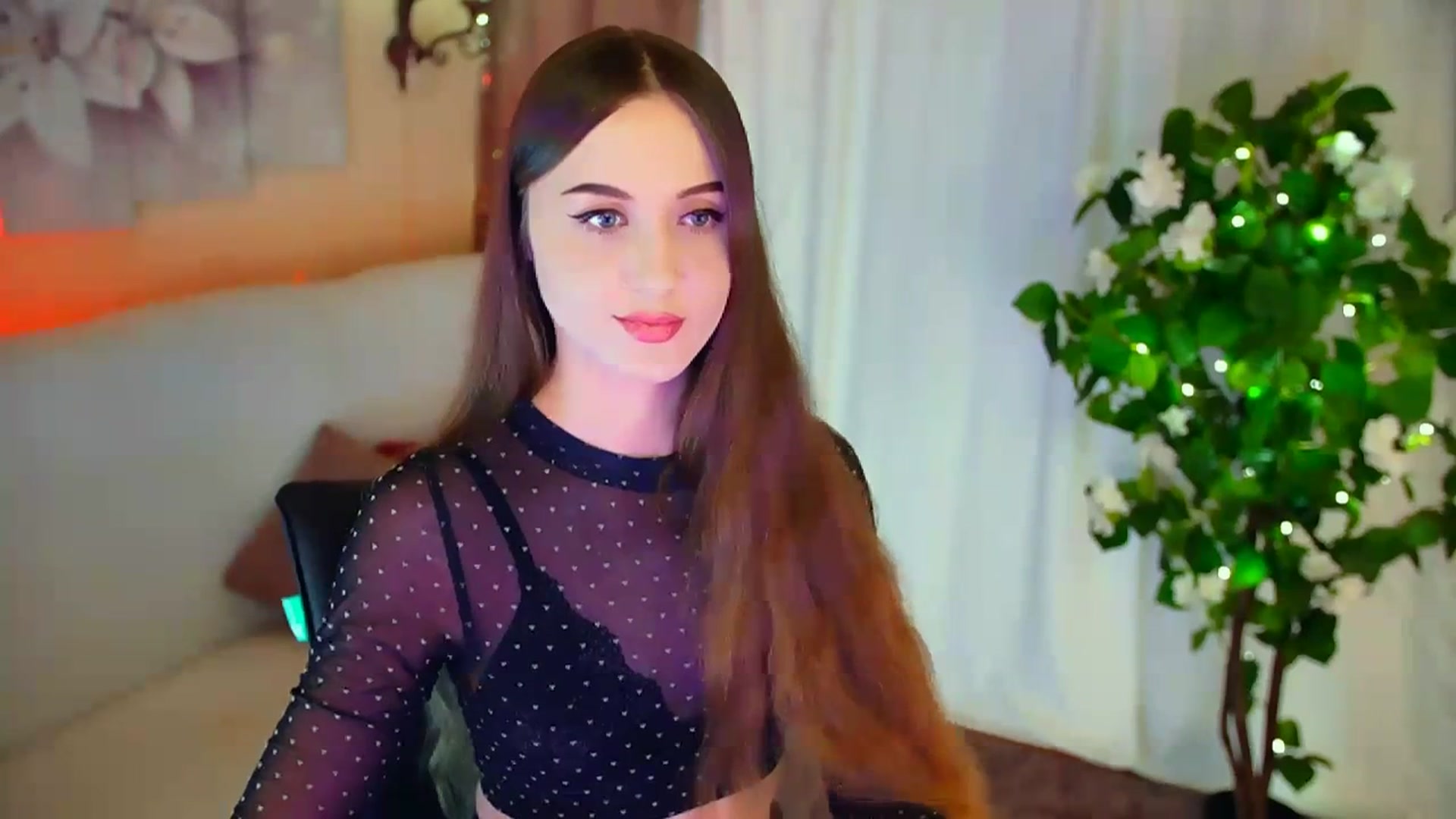 Gallery image thumbnail from Innocent_Soul's myfreecams stream on, 02/26/2024, 18:35 image 6 of 20