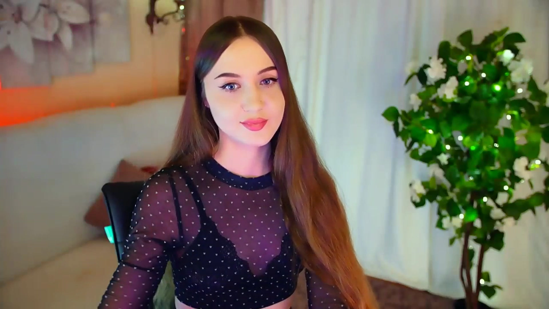 Gallery image thumbnail from Innocent_Soul's myfreecams stream on, 02/26/2024, 18:35 image 8 of 20