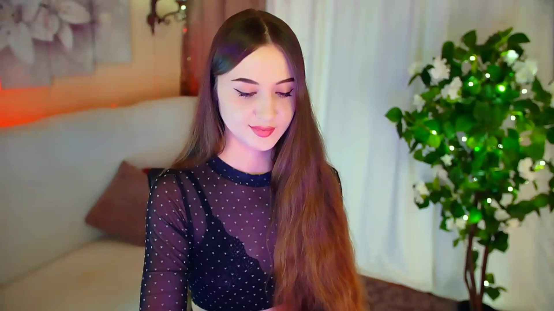 Gallery image thumbnail from Innocent_Soul's myfreecams stream on, 02/26/2024, 18:35 image 17 of 20