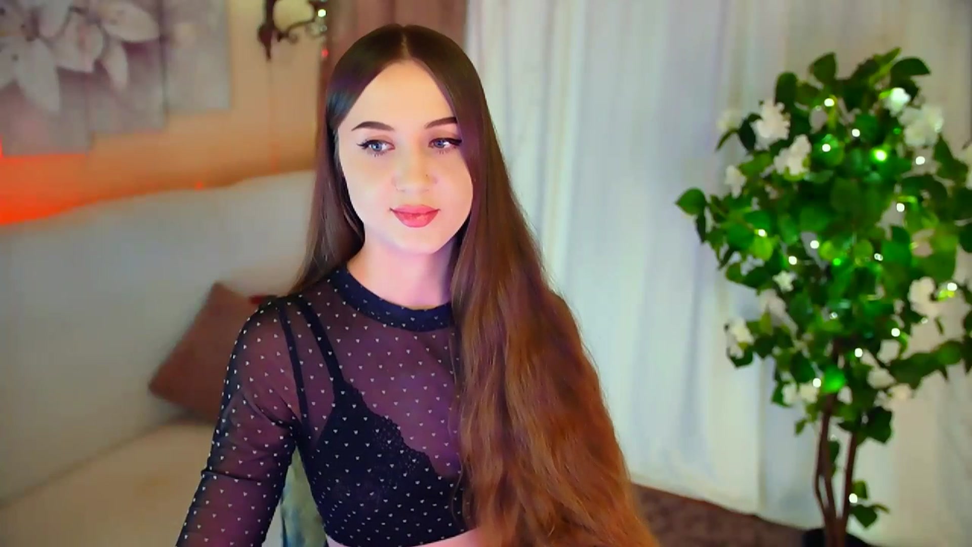 Gallery image thumbnail from Innocent_Soul's myfreecams stream on, 02/26/2024, 18:35 image 14 of 20