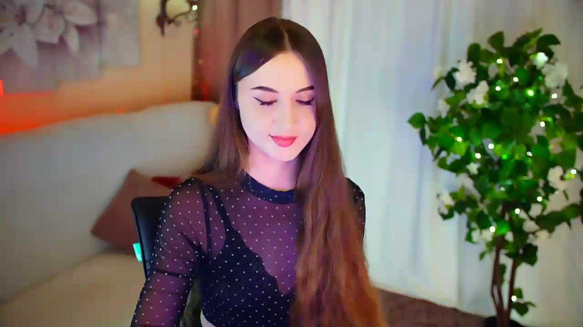 Gallery image thumbnail from Innocent_Soul's myfreecams stream on, 02/26/2024, 19:31 image 12 of 20