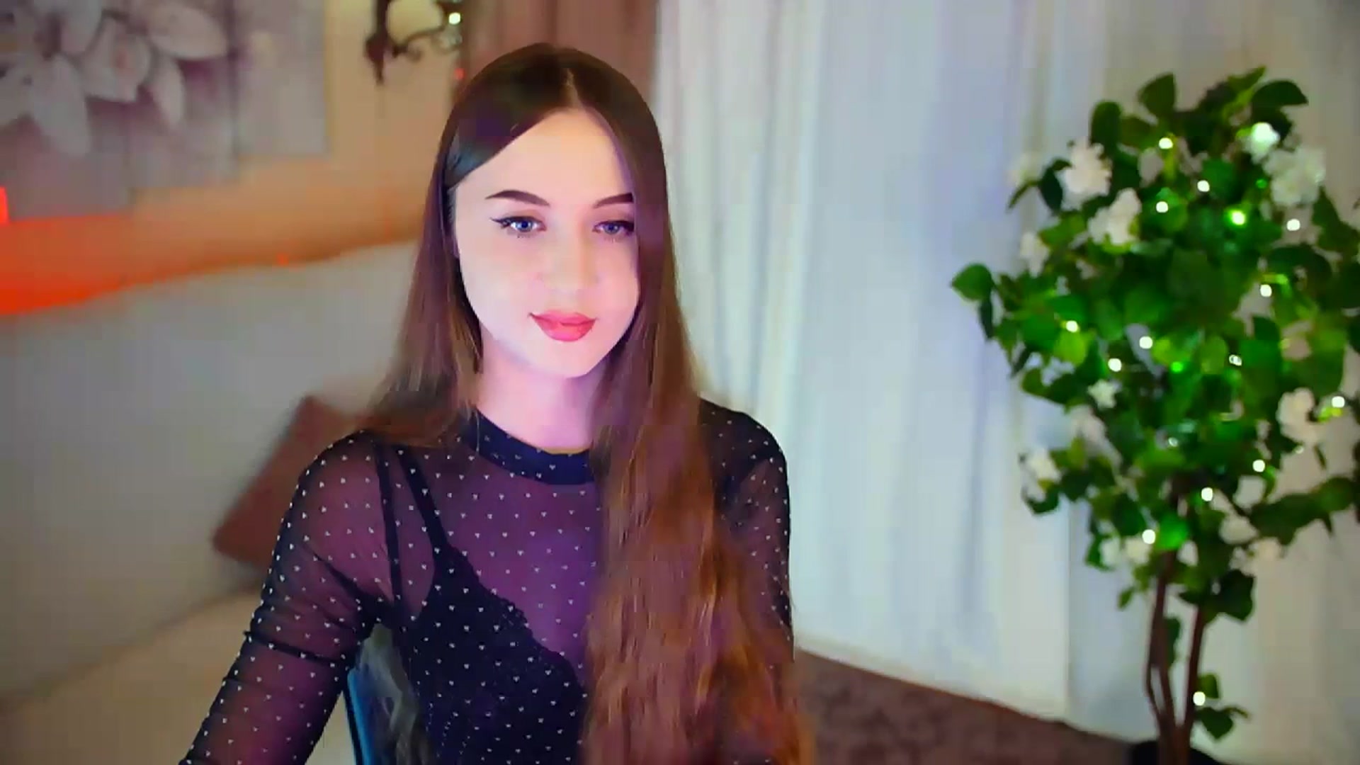 Gallery image thumbnail from Innocent_Soul's myfreecams stream on, 02/26/2024, 19:31 image 16 of 20