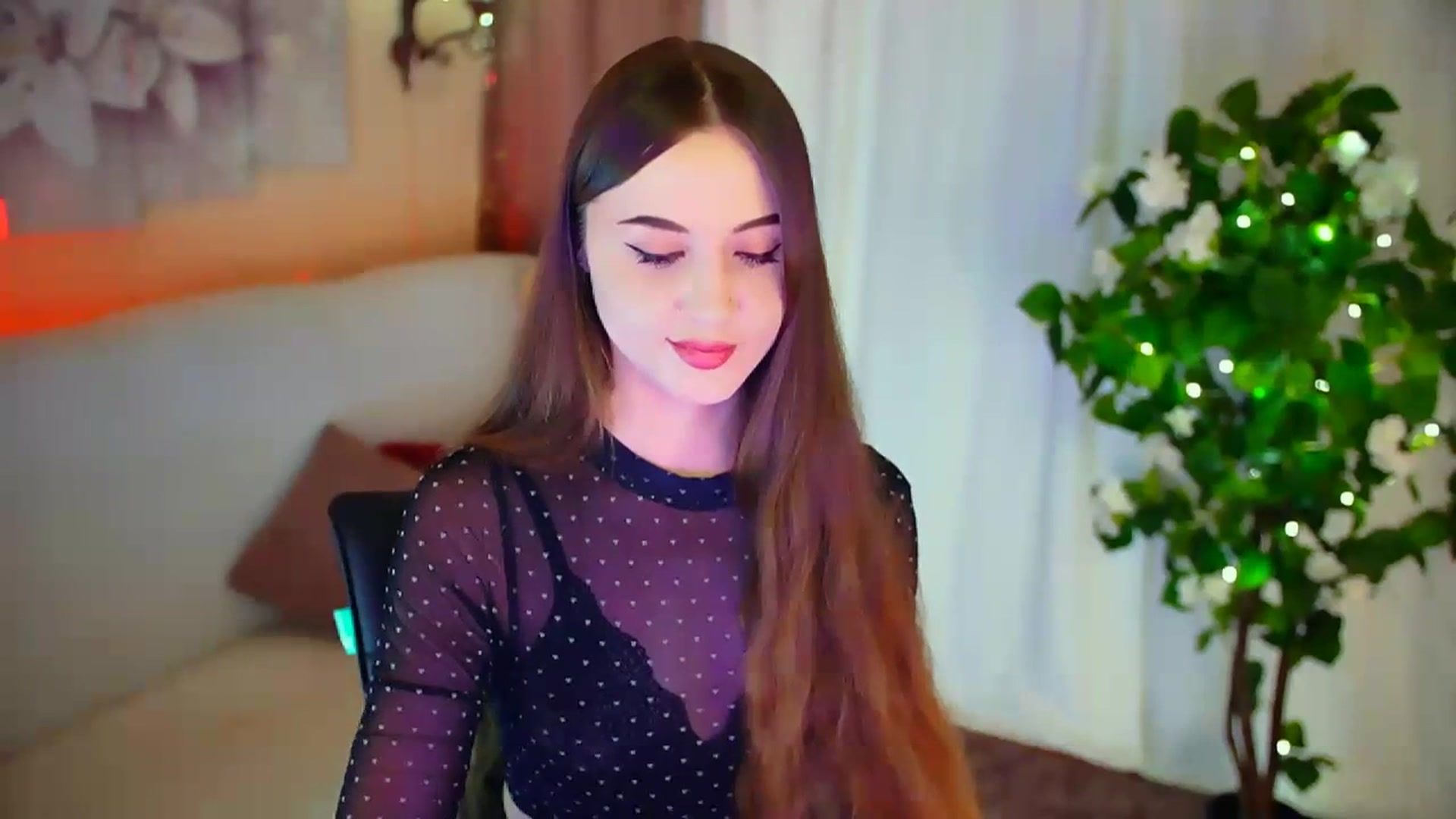 Gallery image thumbnail from Innocent_Soul's myfreecams stream on, 02/26/2024, 19:31 image 11 of 20