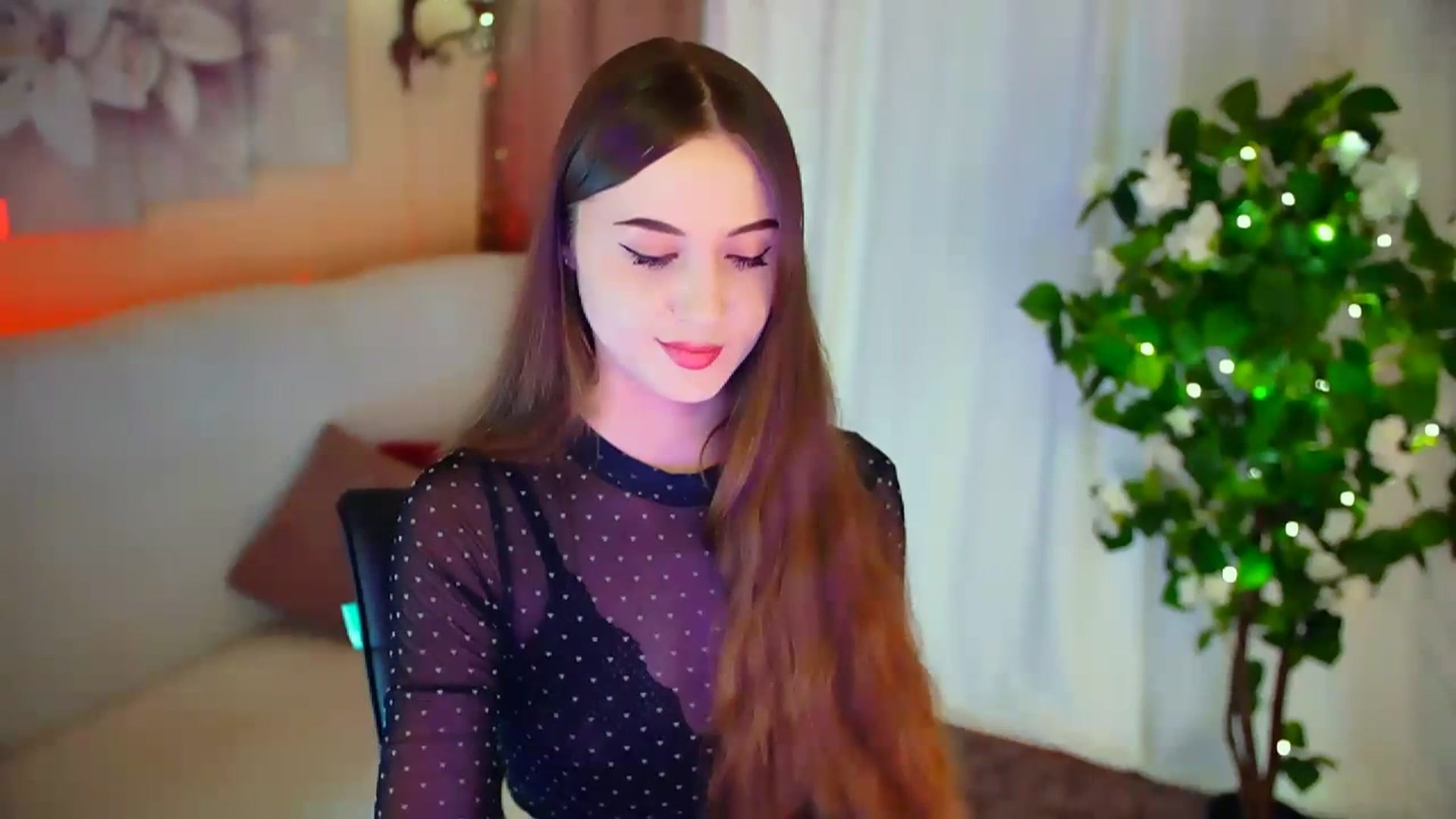 Gallery image thumbnail from Innocent_Soul's myfreecams stream on, 02/26/2024, 19:31 image 5 of 20