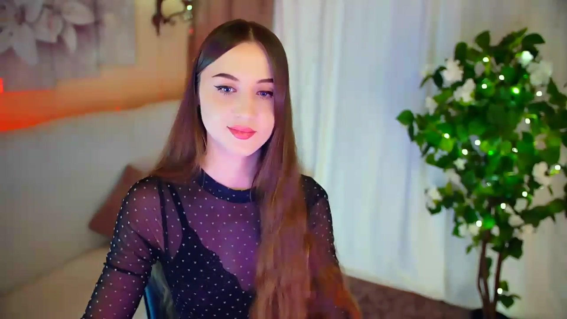 Gallery image thumbnail from Innocent_Soul's myfreecams stream on, 02/26/2024, 19:31 image 15 of 20