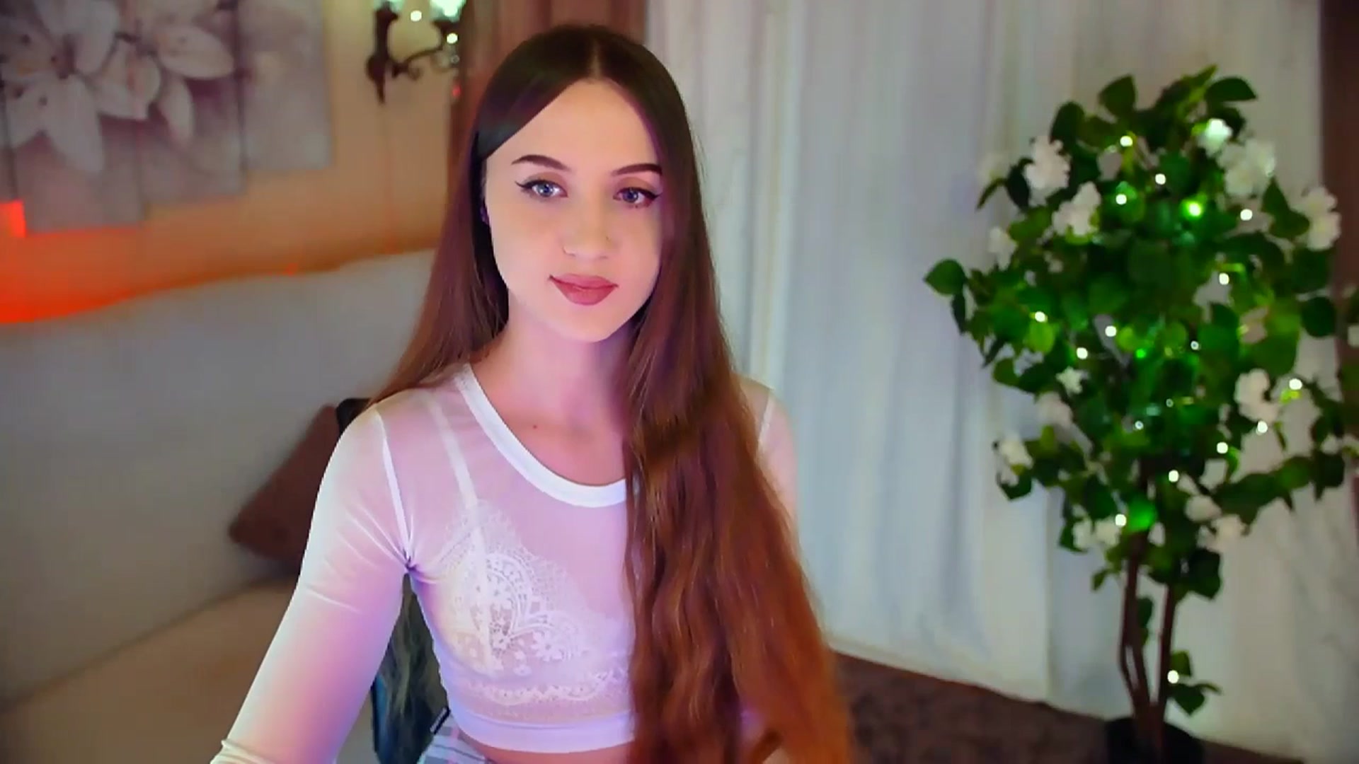 Gallery image thumbnail from Innocent_Soul's myfreecams stream on, 03/07/2024, 16:10 image 8 of 20