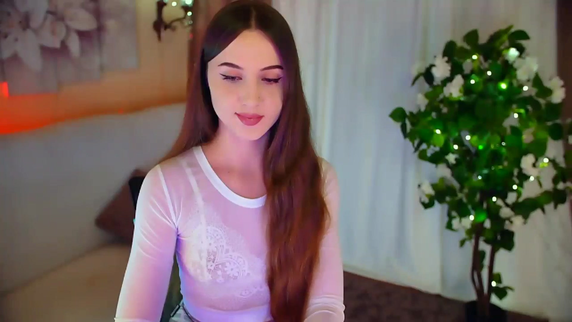 Gallery image thumbnail from Innocent_Soul's myfreecams stream on, 03/07/2024, 16:28 image 10 of 20