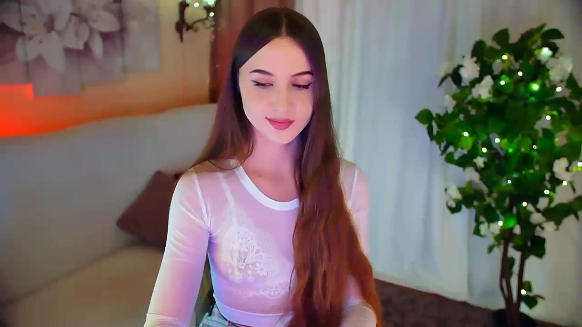 Gallery image thumbnail from Innocent_Soul's myfreecams stream on, 03/07/2024, 17:13 image 18 of 20