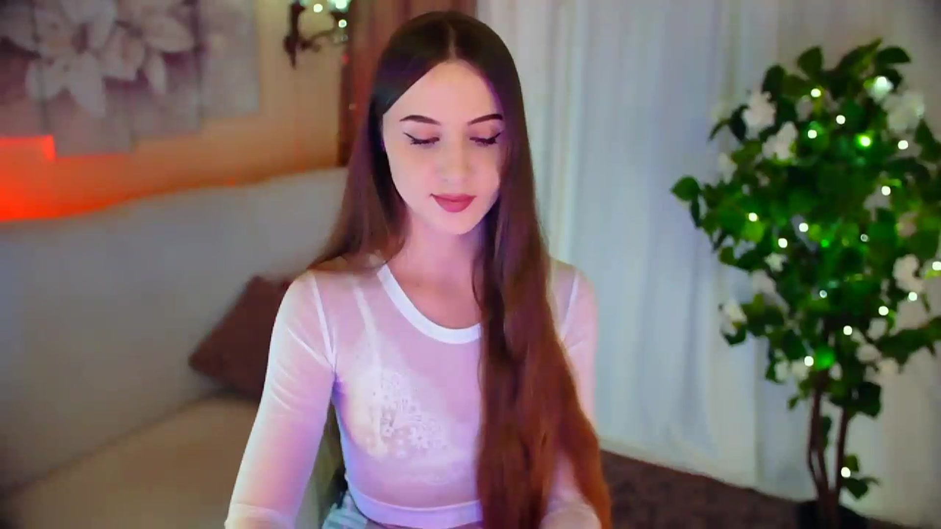 Gallery image thumbnail from Innocent_Soul's myfreecams stream on, 03/07/2024, 17:13 image 15 of 20