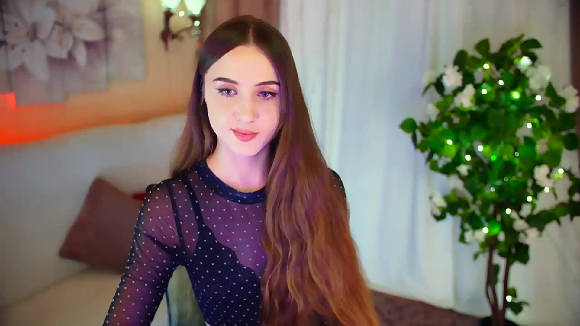 Gallery image thumbnail from Innocent_Soul's myfreecams stream on, 03/10/2024, 20:08 image 4 of 20