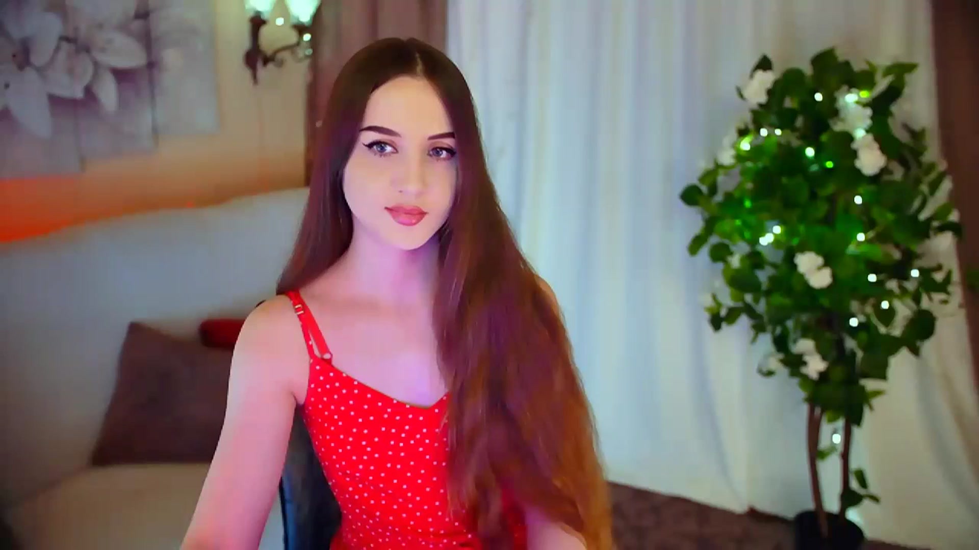 Gallery image thumbnail from Innocent_Soul's myfreecams stream on, 03/22/2024, 16:29 image 19 of 20