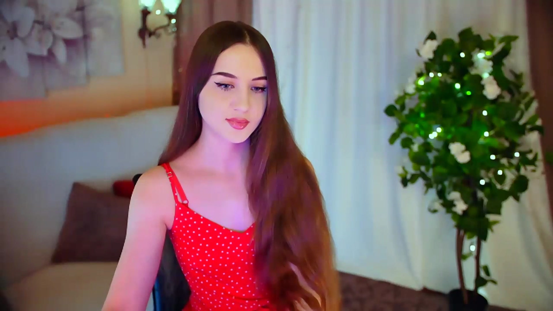 Gallery image thumbnail from Innocent_Soul's myfreecams stream on, 03/22/2024, 16:29 image 17 of 20