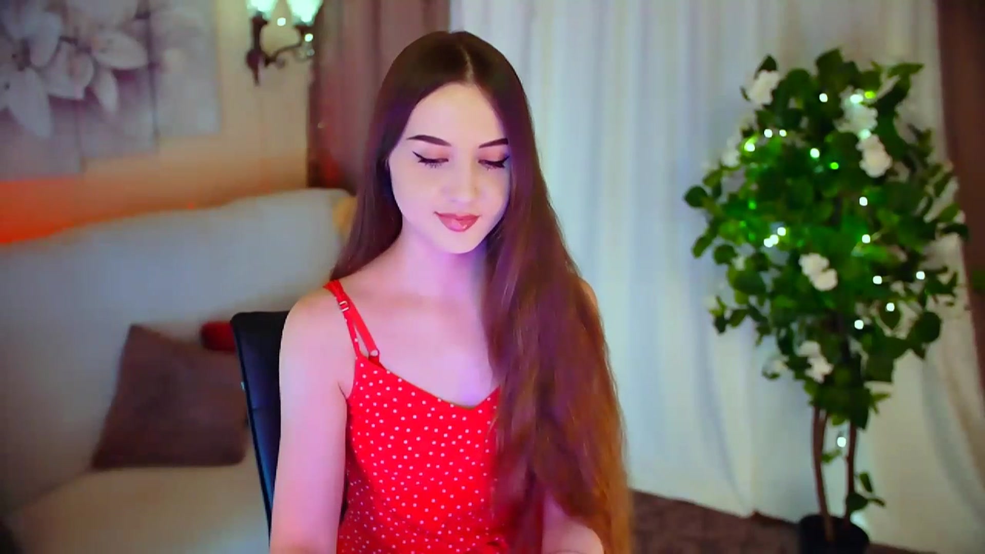 Gallery image thumbnail from Innocent_Soul's myfreecams stream on, 03/22/2024, 16:29 image 15 of 20