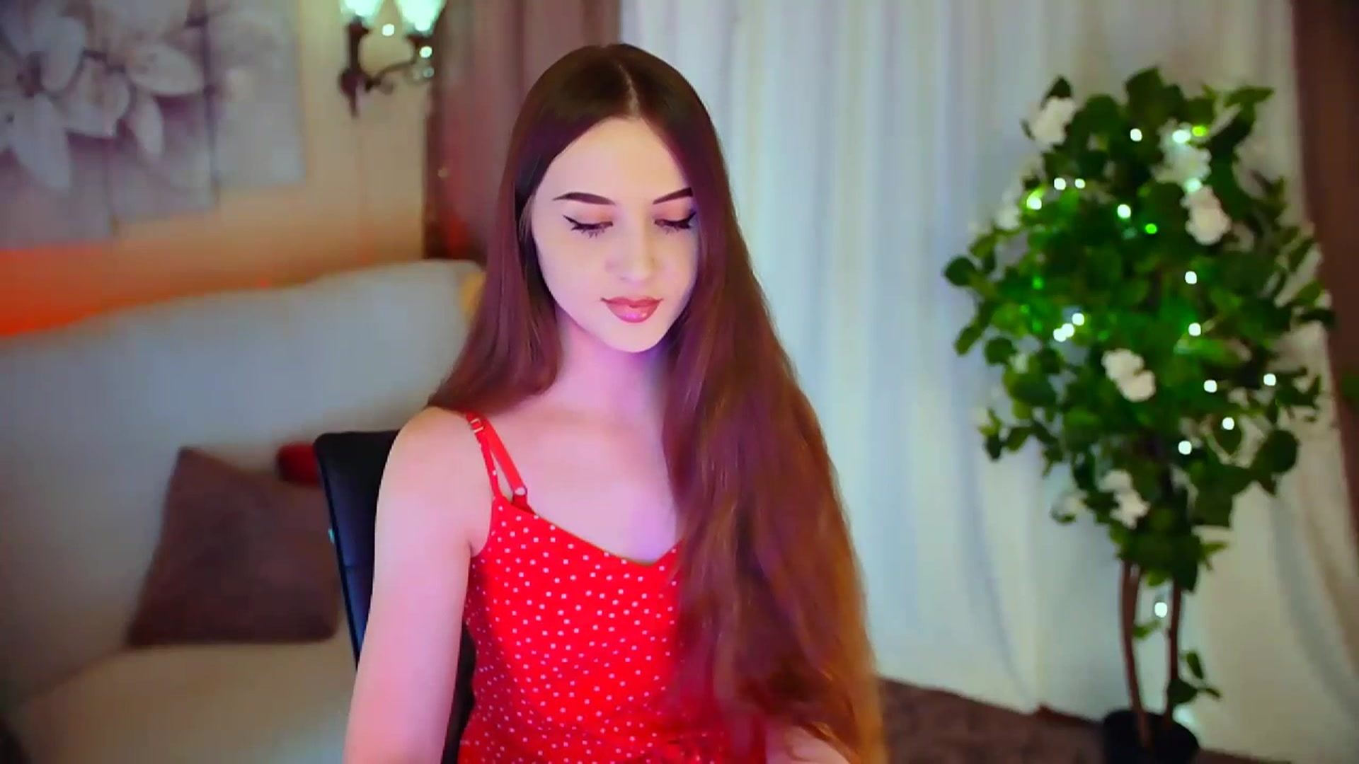 Gallery image thumbnail from Innocent_Soul's myfreecams stream on, 03/22/2024, 16:29 image 10 of 20