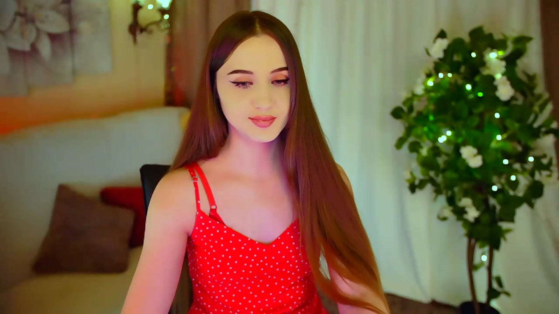 Gallery image thumbnail from Innocent_Soul's myfreecams stream on, 03/29/2024, 16:58 image 15 of 20