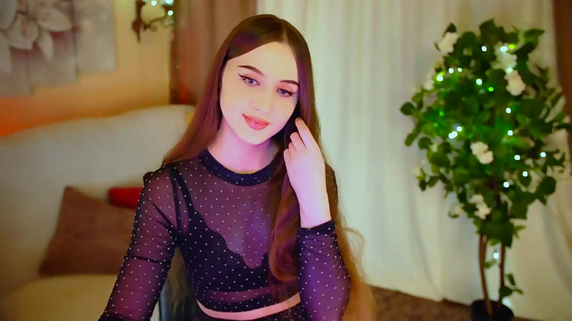 Gallery image thumbnail from Innocent_Soul's myfreecams stream on, 03/30/2024, 20:33 image 8 of 20