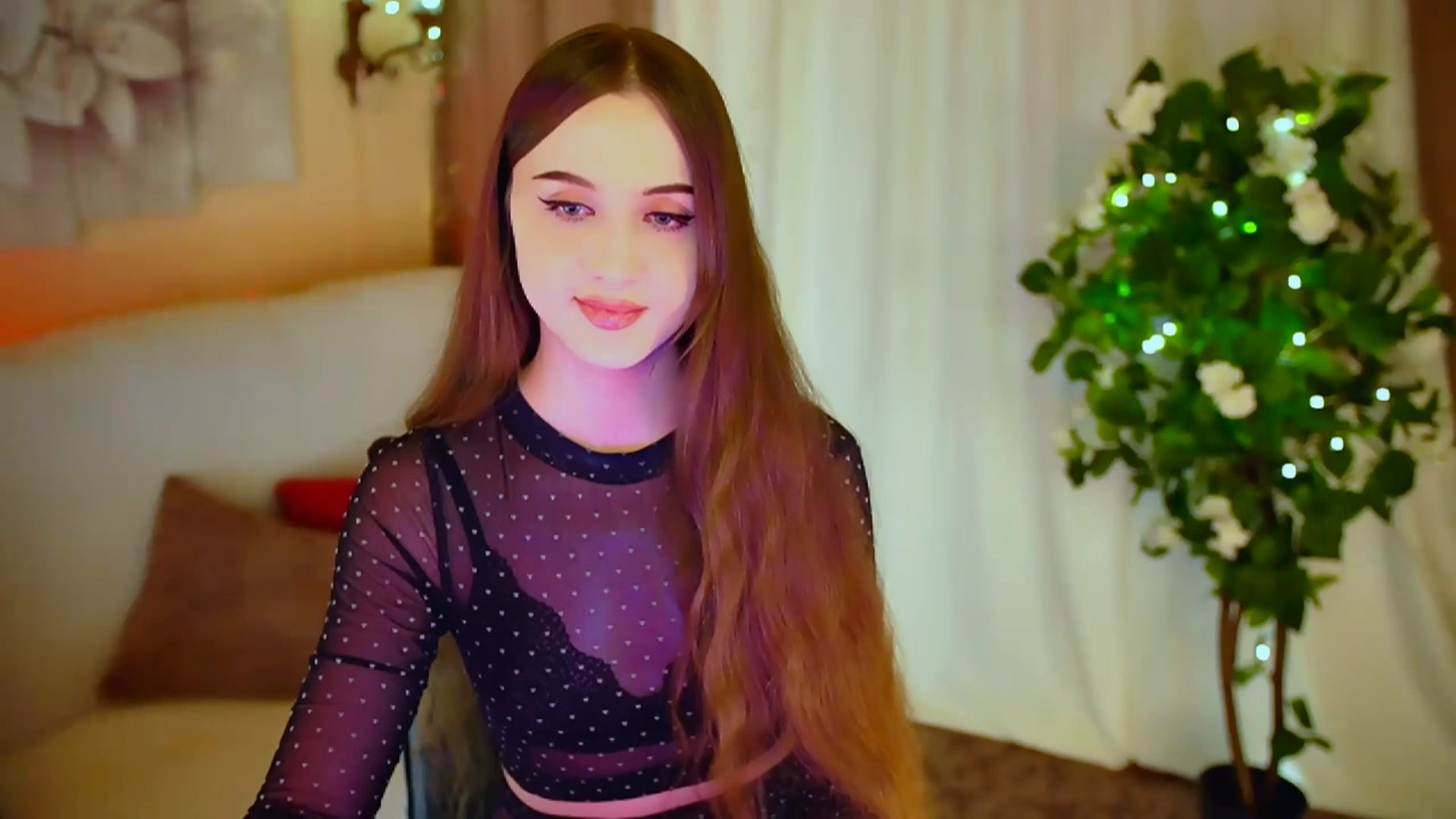 Gallery image thumbnail from Innocent_Soul's myfreecams stream on, 03/30/2024, 20:33 image 4 of 20