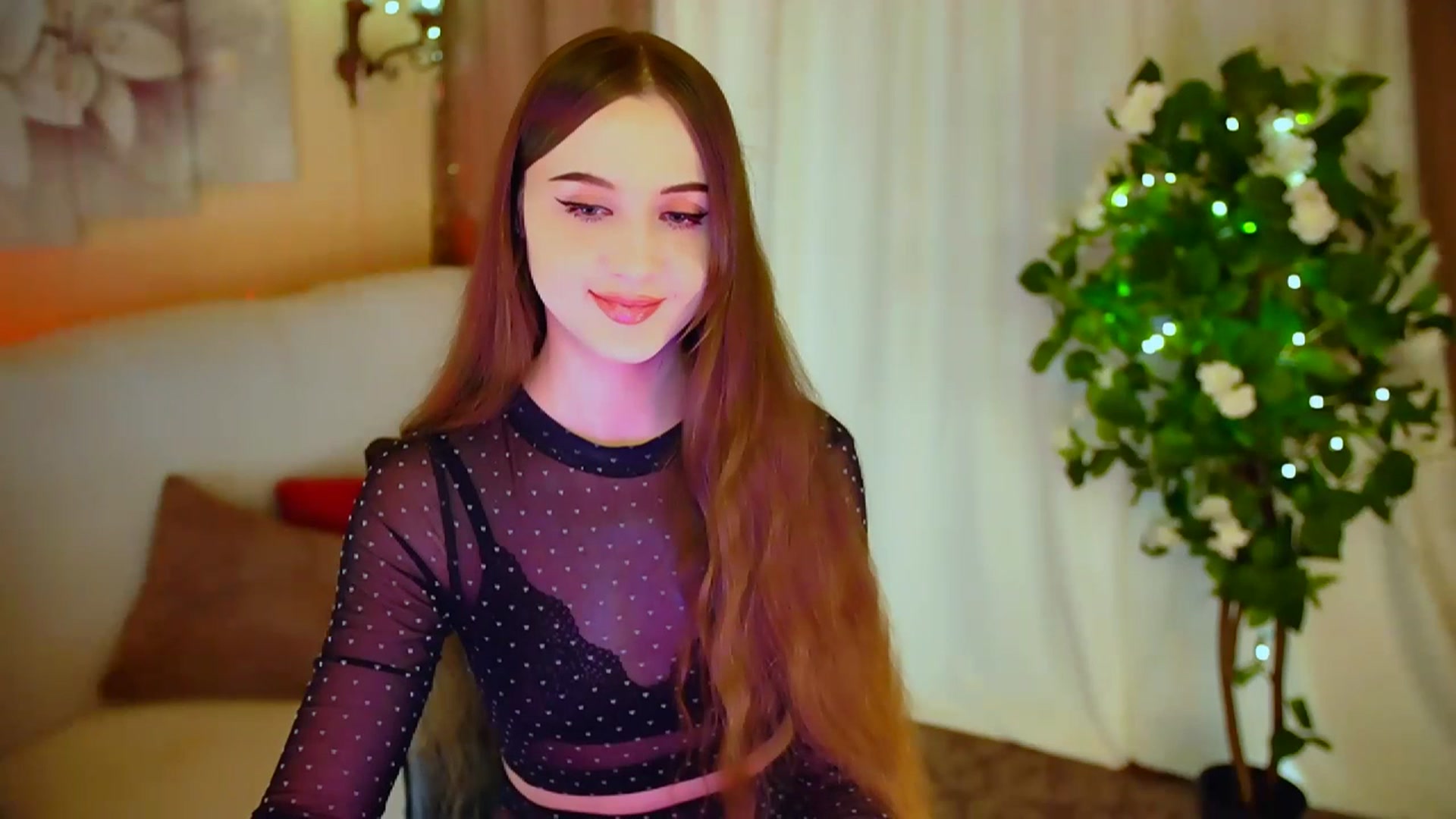 Gallery image thumbnail from Innocent_Soul's myfreecams stream on, 03/30/2024, 20:33 image 7 of 20