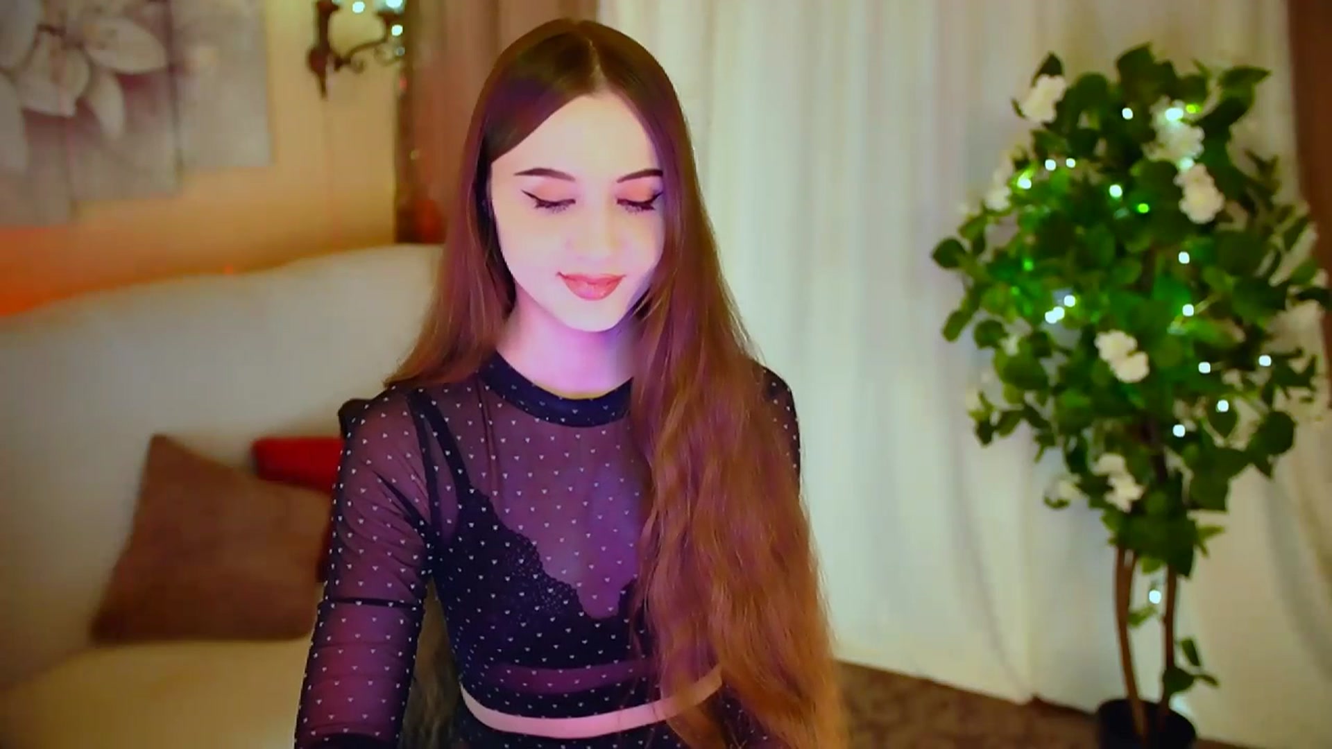 Gallery image thumbnail from Innocent_Soul's myfreecams stream on, 03/30/2024, 20:33 image 2 of 20