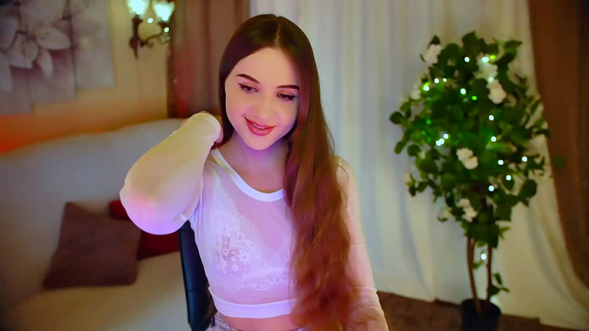 Gallery image thumbnail from Innocent_Soul's myfreecams stream on, 03/31/2024, 16:26 image 6 of 20