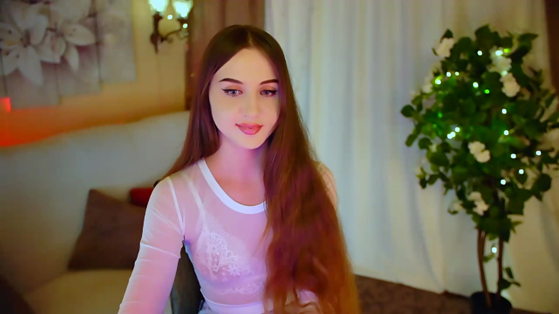 Gallery image thumbnail from Innocent_Soul's myfreecams stream on, 03/31/2024, 19:29 image 13 of 20