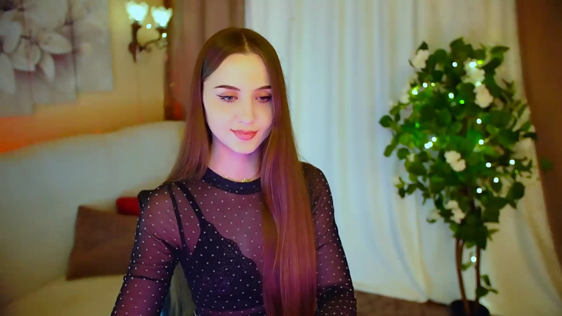 Gallery image thumbnail from Innocent_Soul's myfreecams stream on, 04/15/2024, 19:25 image 2 of 20