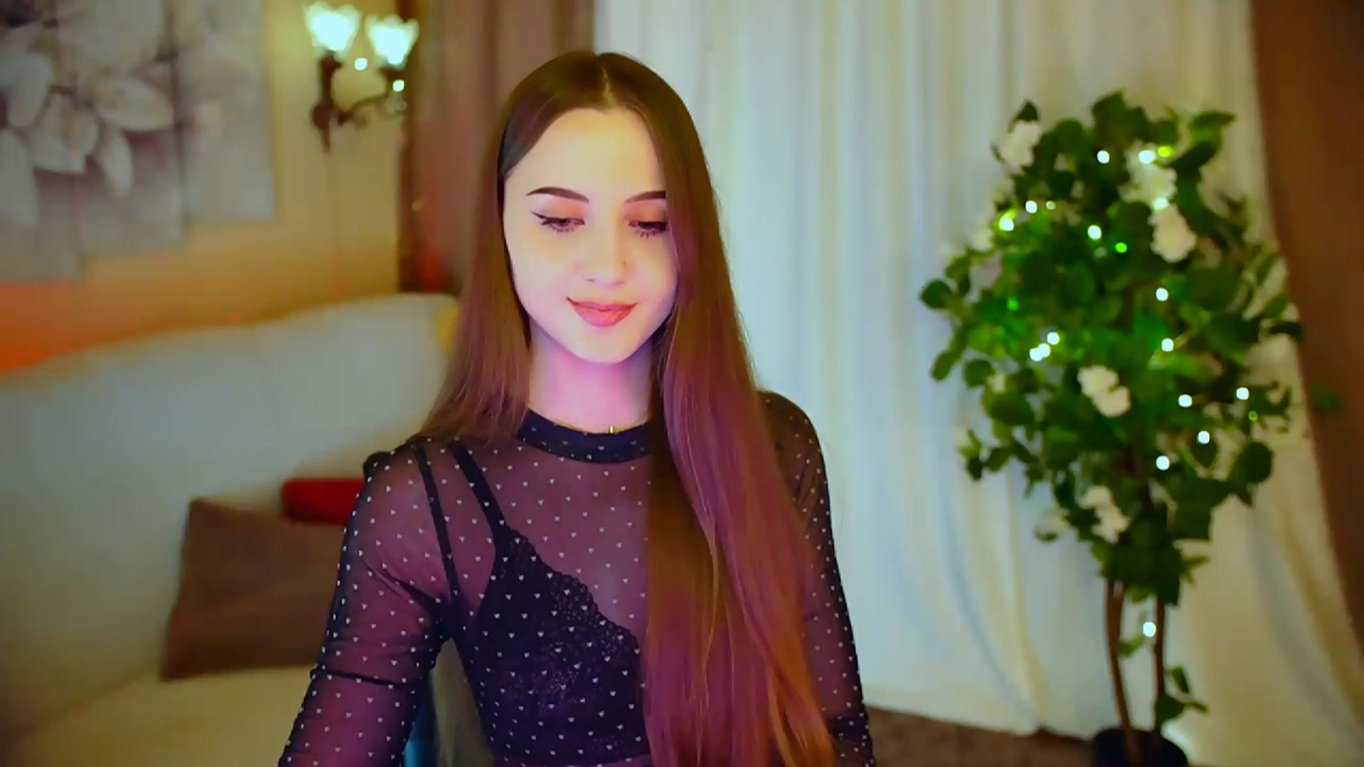Gallery image thumbnail from Innocent_Soul's myfreecams stream on, 04/15/2024, 19:25 image 3 of 20