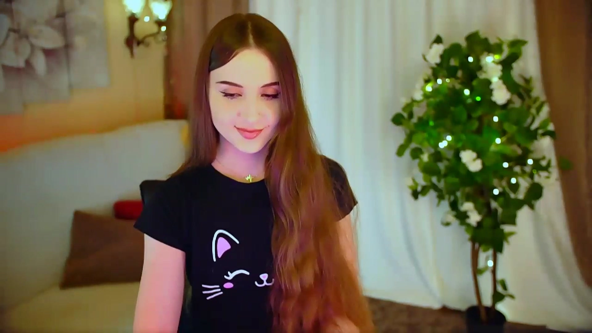 Gallery image thumbnail from Innocent_Soul's myfreecams stream on, 04/16/2024, 15:16 image 4 of 20